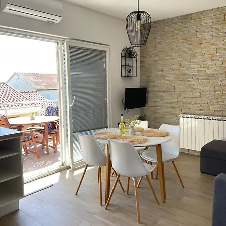 Nada Apartman Betina (Sibenik-Knin)