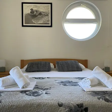 Nada * Betina (Sibenik-Knin)