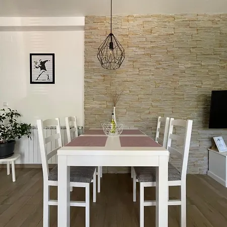 Nada Apartman